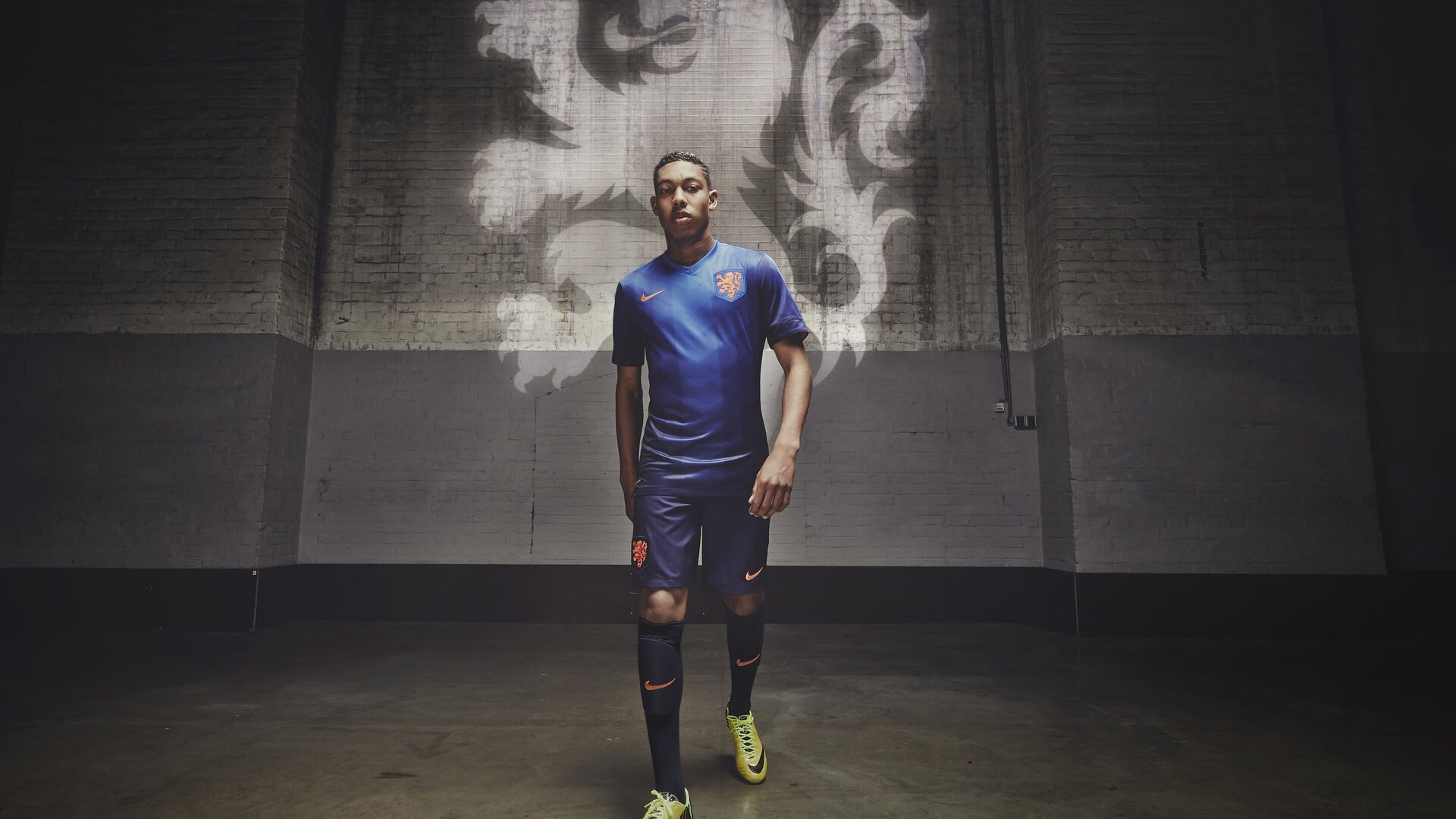 乔治·巴尔:以稳健的防守和精妙传球成为全黑队中场核心,乔治巴斯